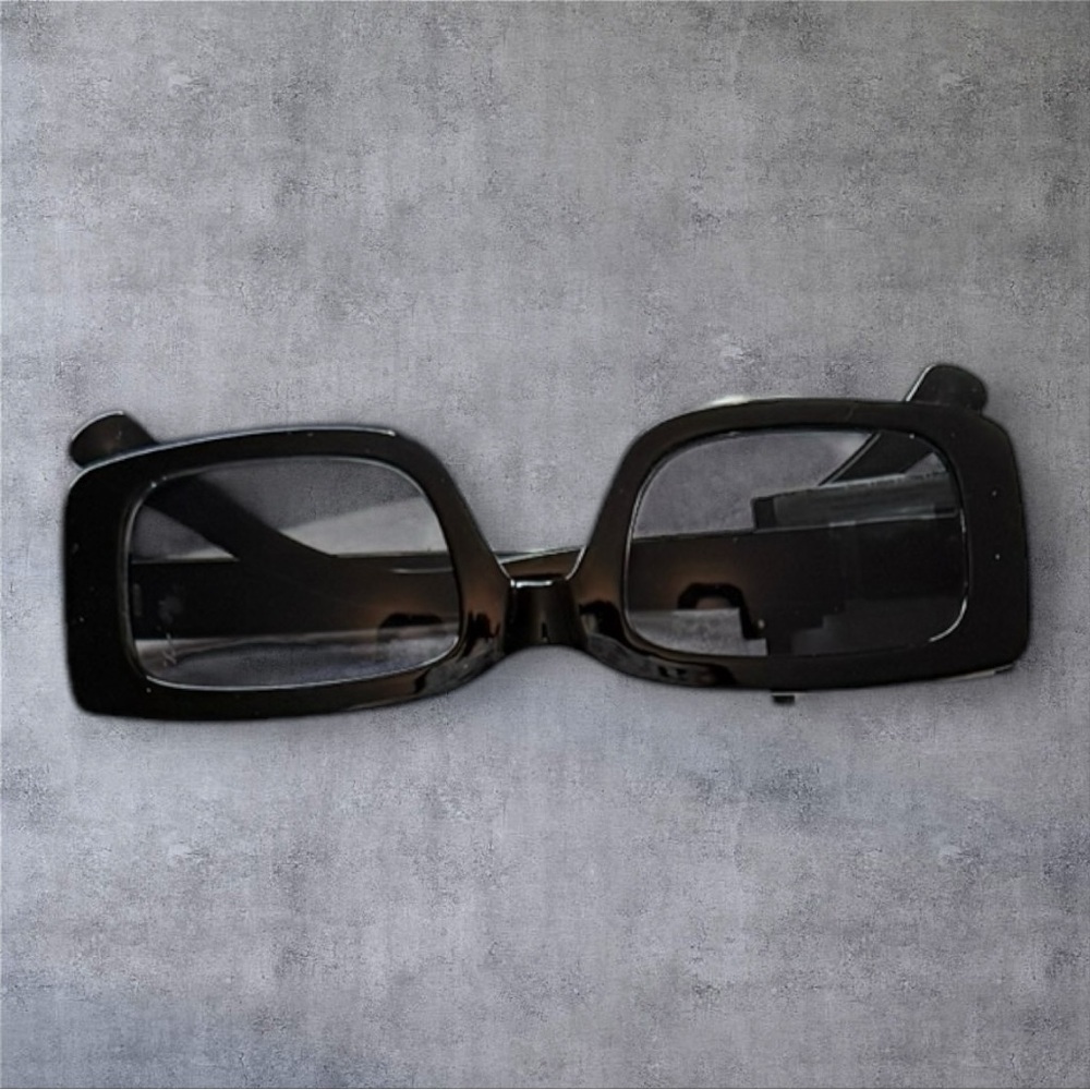 Simply Vera - VeraWang Sunglasses - NWT